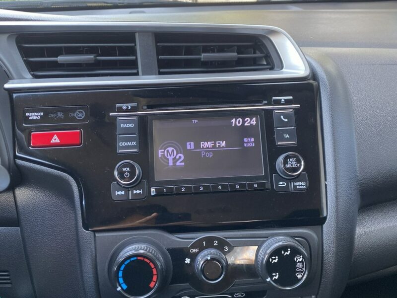 Honda Jazz 1.3 102 KM ,Podgrzewane fotele,Gwarancja IV (2013-)