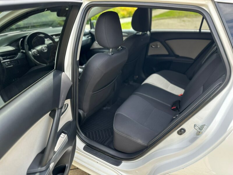 Toyota Avensis 1.8 III (2009-)