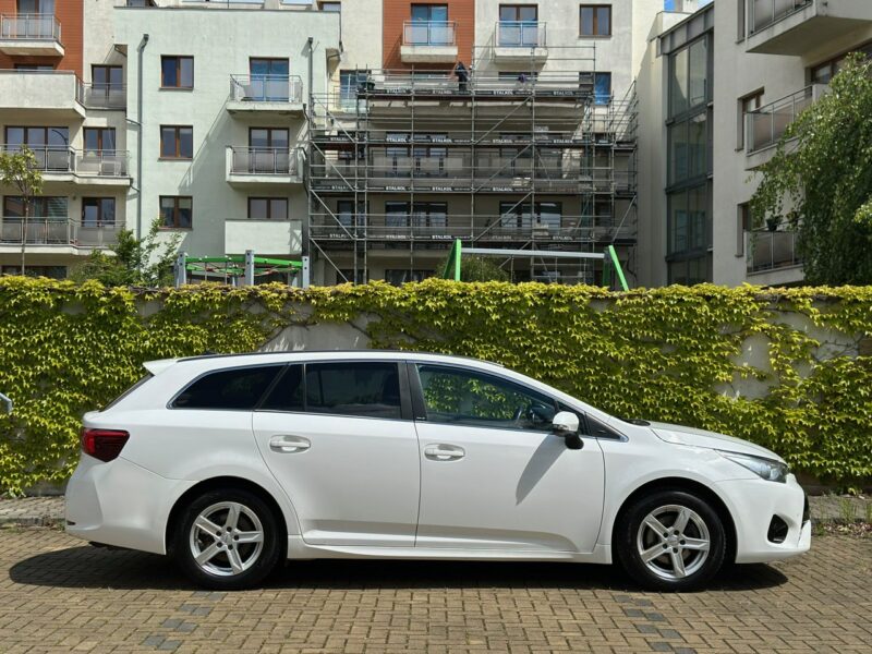 Toyota Avensis 1.8 III (2009-)