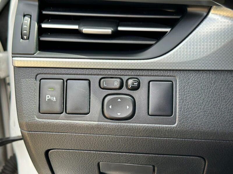 Toyota Avensis 1.8 III (2009-)