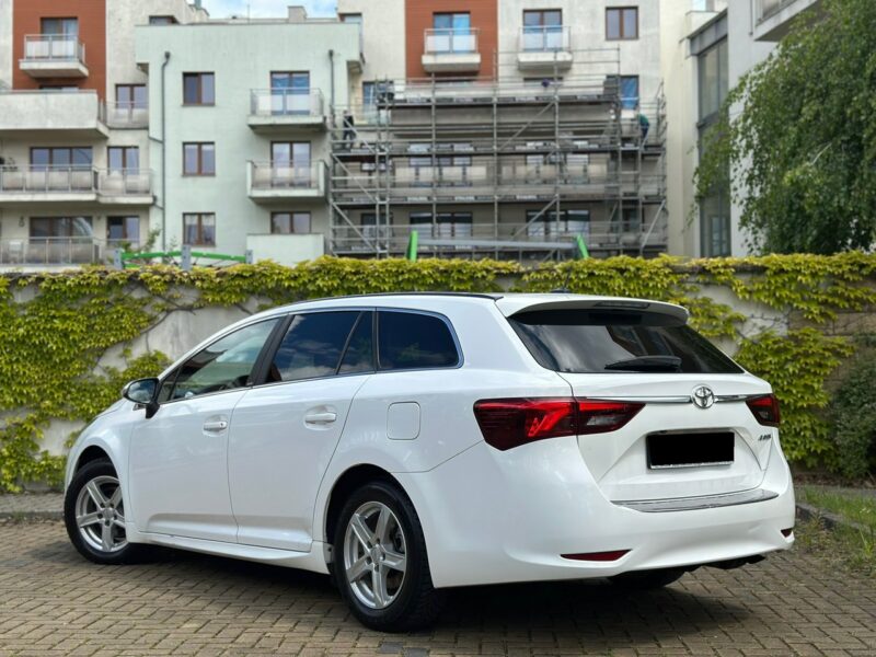Toyota Avensis 1.8 III (2009-)