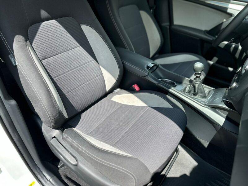 Toyota Avensis 1.8 III (2009-)