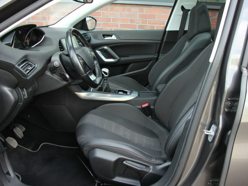 Peugeot 308 130KM*Panorama*Led*Navi*Pdc*Esp*Alu*Kamera*Android*AsysToru*GwarVGS!!! T9 (2014-2021)