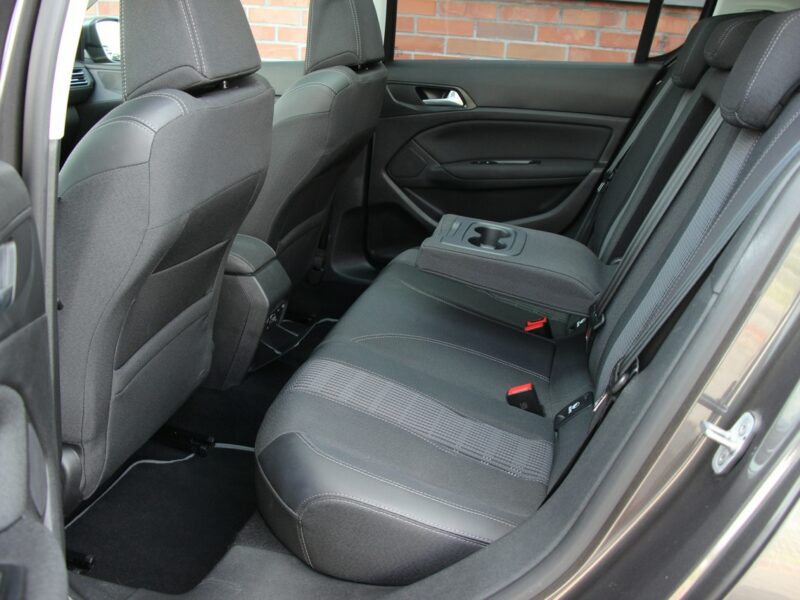 Peugeot 308 130KM*Panorama*Led*Navi*Pdc*Esp*Alu*Kamera*Android*AsysToru*GwarVGS!!! T9 (2014-2021)