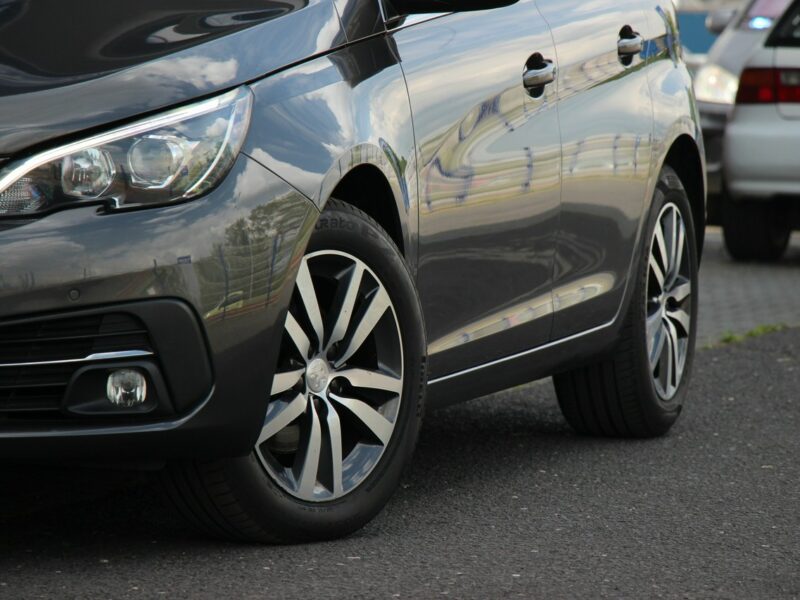 Peugeot 308 130KM*Panorama*Led*Navi*Pdc*Esp*Alu*Kamera*Android*AsysToru*GwarVGS!!! T9 (2014-2021)