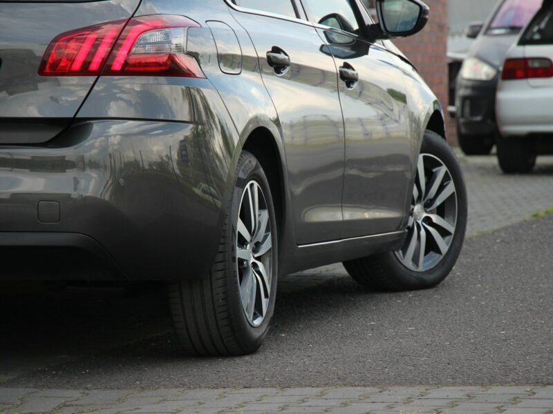 Peugeot 308 130KM*Panorama*Led*Navi*Pdc*Esp*Alu*Kamera*Android*AsysToru*GwarVGS!!! T9 (2014-2021)