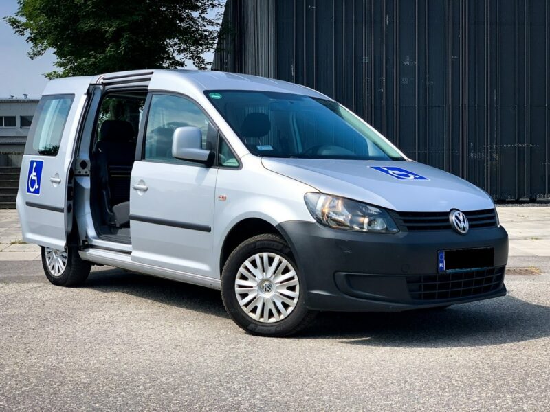 Volkswagen Caddy inwalida dla osób niepełnosprawnych III (2004-)