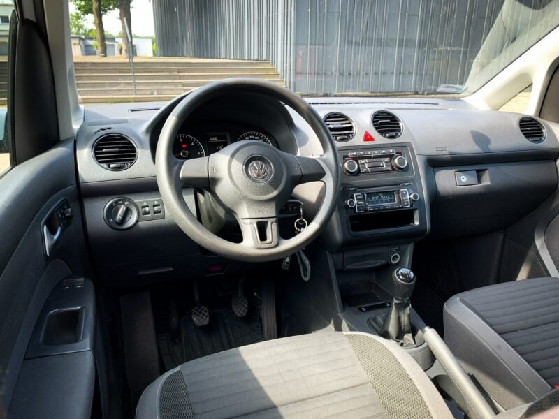 Volkswagen Caddy inwalida dla osób niepełnosprawnych III (2004-)