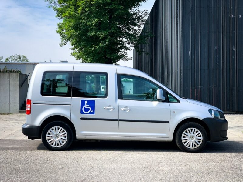 Volkswagen Caddy inwalida dla osób niepełnosprawnych III (2004-)