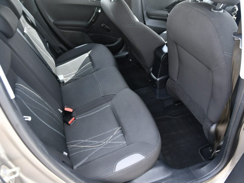 Peugeot 208 1,4Hdi DUDKI11 Automat,Tempomat,kredyt,El.szyby>Centralka,Hak I (2012-2019)