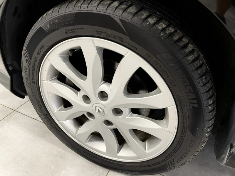 Renault Laguna 2.0 dci 150 KM*DYNAMIQUE*Soczewka*Alu*Tempomat*Klimatronic*Z Niemiec* III (2007-)