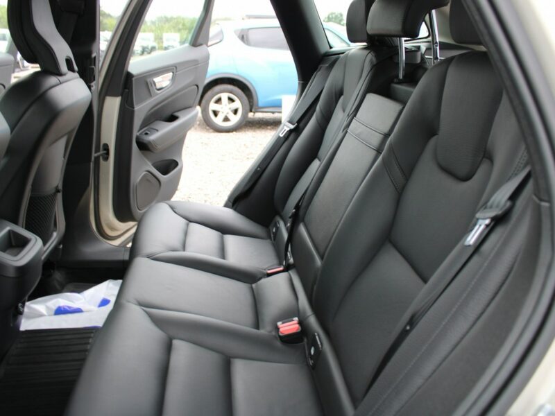 Volvo XC 60 HARMAN/KARDON Skóra F-vat SalonPL Gwarancja Full Led II (2017-)