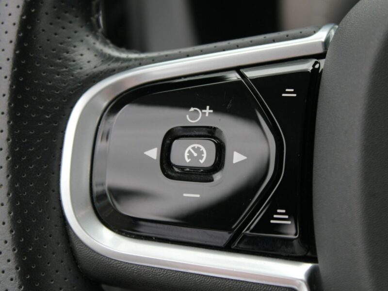 Volvo XC 60 HARMAN/KARDON Skóra F-vat SalonPL Gwarancja Full Led II (2017-)