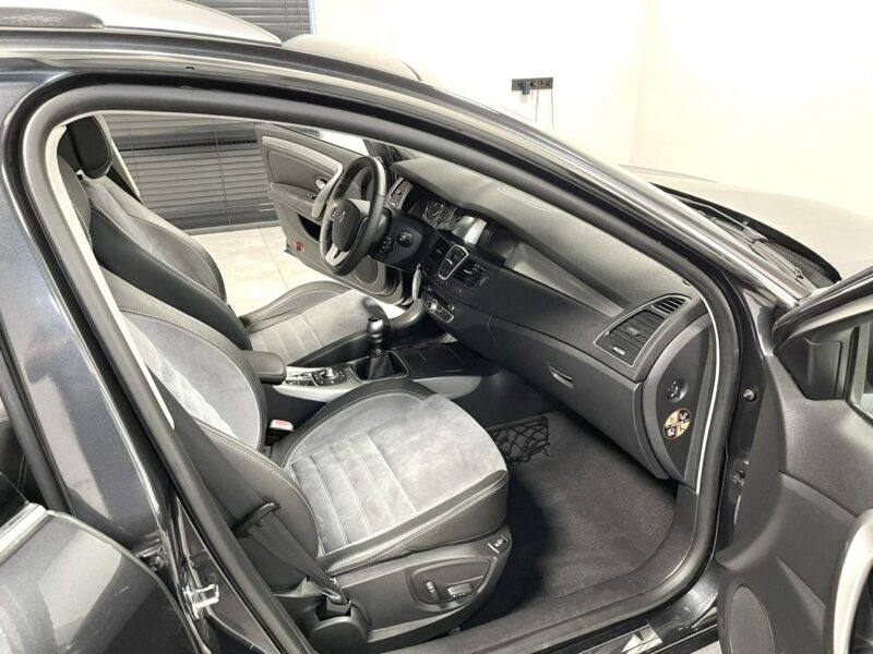 Renault Laguna 2.0 DCI GT 4 Control*Navi*BOSE*Skóry*el fotele*Hands Free*Z Niemiec III (2007-)