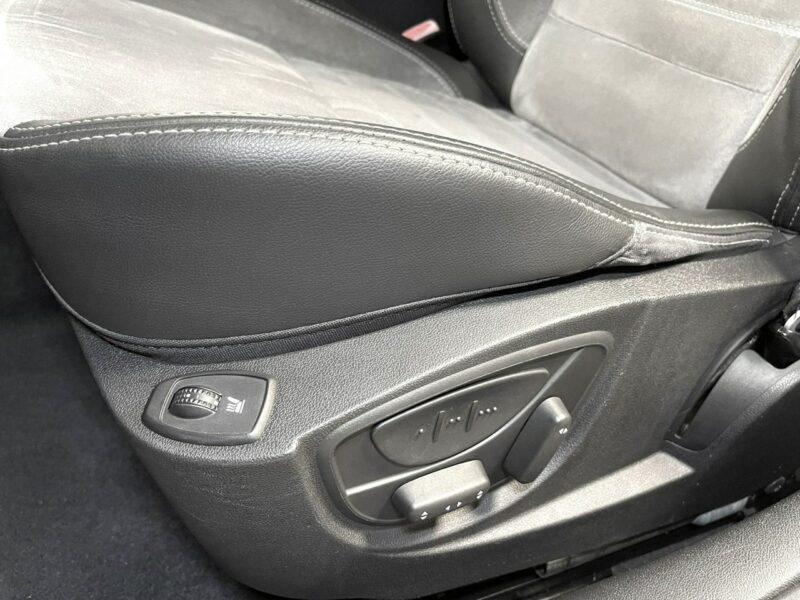 Renault Laguna 2.0 DCI GT 4 Control*Navi*BOSE*Skóry*el fotele*Hands Free*Z Niemiec III (2007-)
