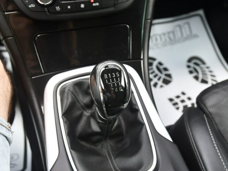 Mercedes C 350 PHEV Navi Kamera cofania Automatyczna klimatyzacja Skórzana tapicerka W205 (2014-2021)
