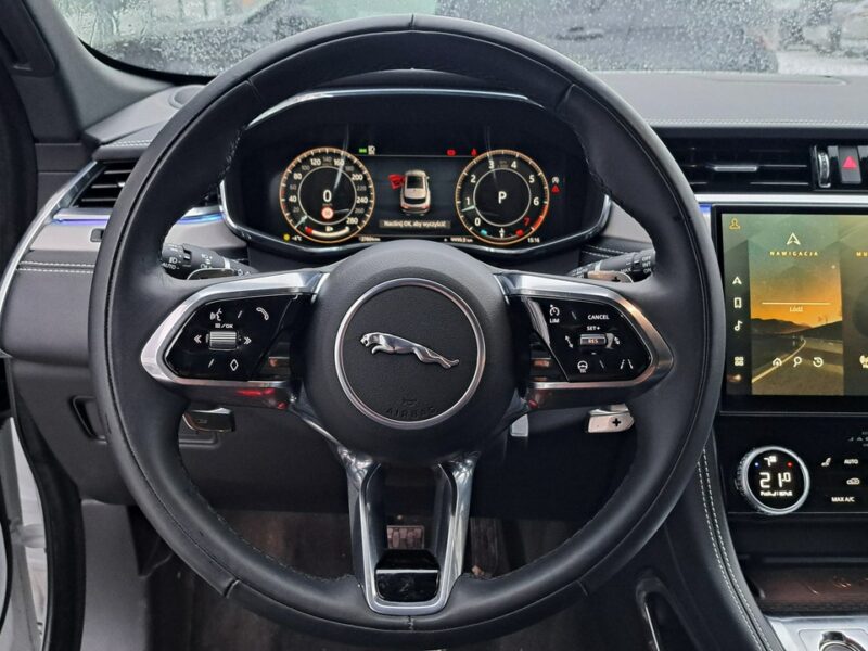 Jaguar F-PACE MY24 2.0 I4 250 KM AWD Auto R-Dynamic S FujiWhite GlossBlack Navi LED