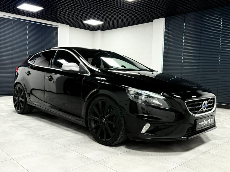 Volvo V40 2.0 Drive-E D3 150KM*R -DESIGN*Automat*Navi GPS*Sportsitze*ALU19*BLACK II (2012-)