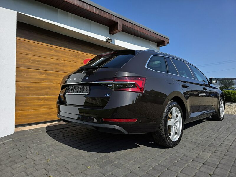 Škoda Superb serwis ASO, panorama, hak, FV23 III (2015-2023)