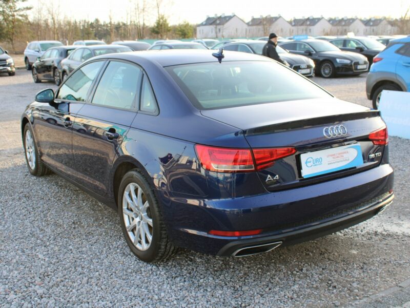 Audi A4 F-vat,salon-polska,navi,automat,gwarancja,g.fotele B9 (2015-)