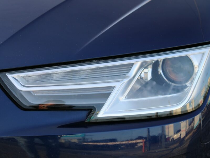 Audi A4 F-vat,salon-polska,navi,automat,gwarancja,g.fotele B9 (2015-)