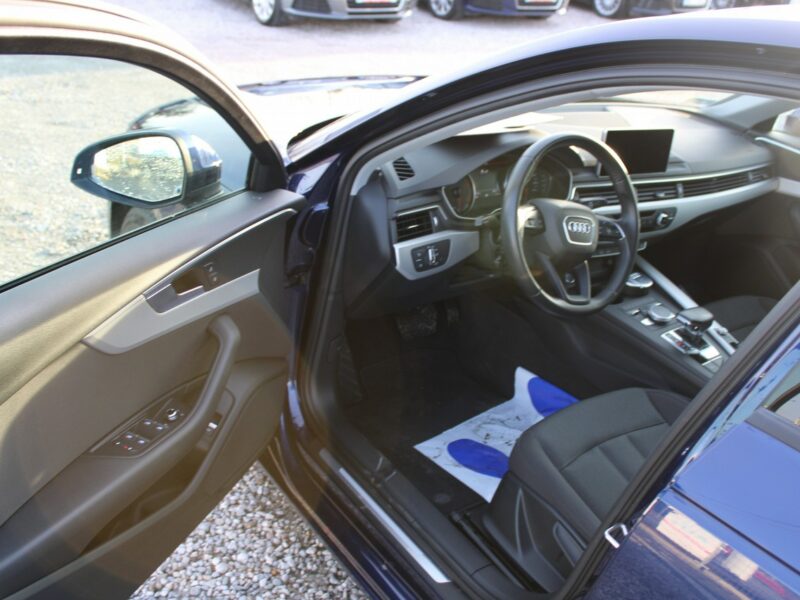 Audi A4 F-vat,salon-polska,navi,automat,gwarancja,g.fotele B9 (2015-)