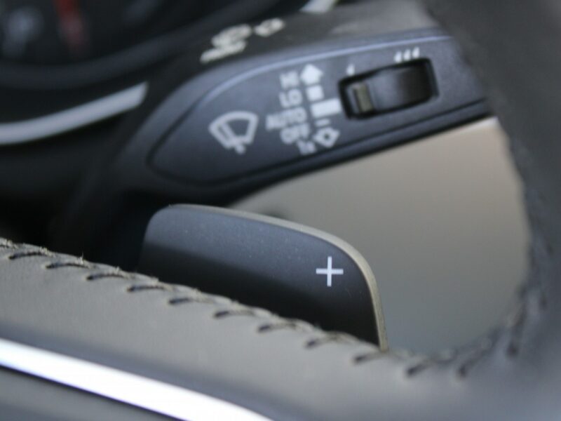 Audi A4 F-vat,salon-polska,navi,automat,gwarancja,g.fotele B9 (2015-)