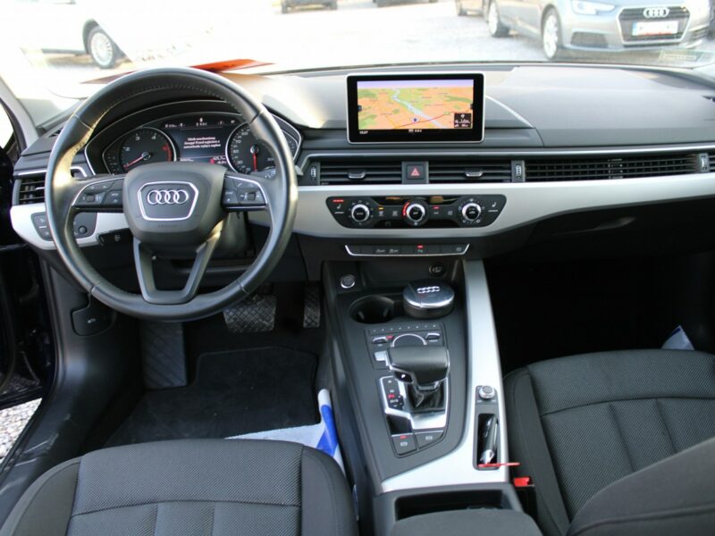 Audi A4 F-vat,salon-polska,navi,automat,gwarancja,g.fotele B9 (2015-)