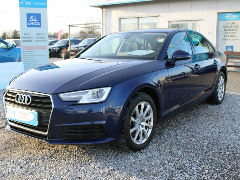 Audi A4 F-vat,salon-polska,navi,automat,gwarancja,g.fotele B9 (2015-)