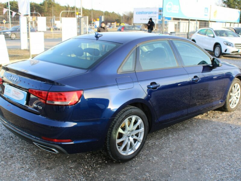 Audi A4 F-vat,salon-polska,navi,automat,gwarancja,g.fotele B9 (2015-)