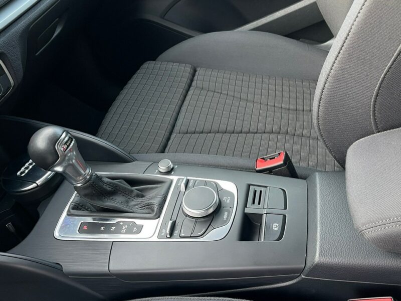 Audi A3 2.0 Diesel Moc 150KM Automat Bixenon LED 8V (2012-)