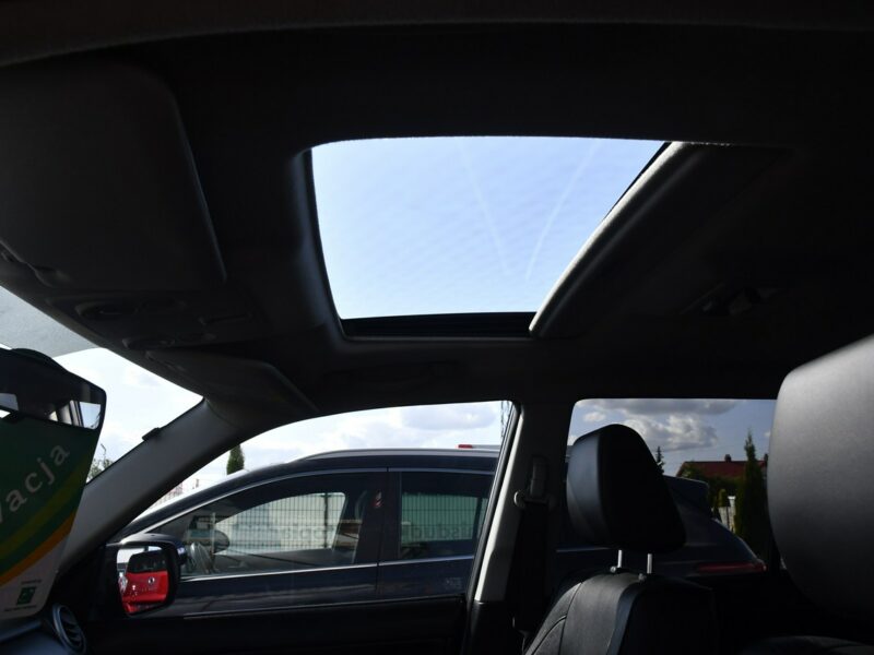 Suzuki Grand Vitara 2,4B DUDKI11 Automat,Hands-Free,4x4,Xenony,Szyberdach,El.szyby.kredyt. II (2005-2015)