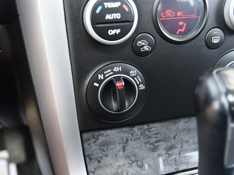 Suzuki Grand Vitara 2,4B DUDKI11 Automat,Hands-Free,4x4,Xenony,Szyberdach,El.szyby.kredyt. II (2005-2015)