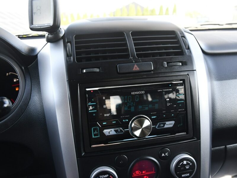 Suzuki Grand Vitara 2,4B DUDKI11 Automat,Hands-Free,4x4,Xenony,Szyberdach,El.szyby.kredyt. II (2005-2015)