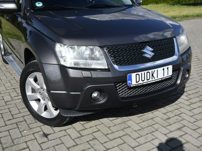 Suzuki Grand Vitara 2,4B DUDKI11 Automat,Hands-Free,4x4,Xenony,Szyberdach,El.szyby.kredyt. II (2005-2015)