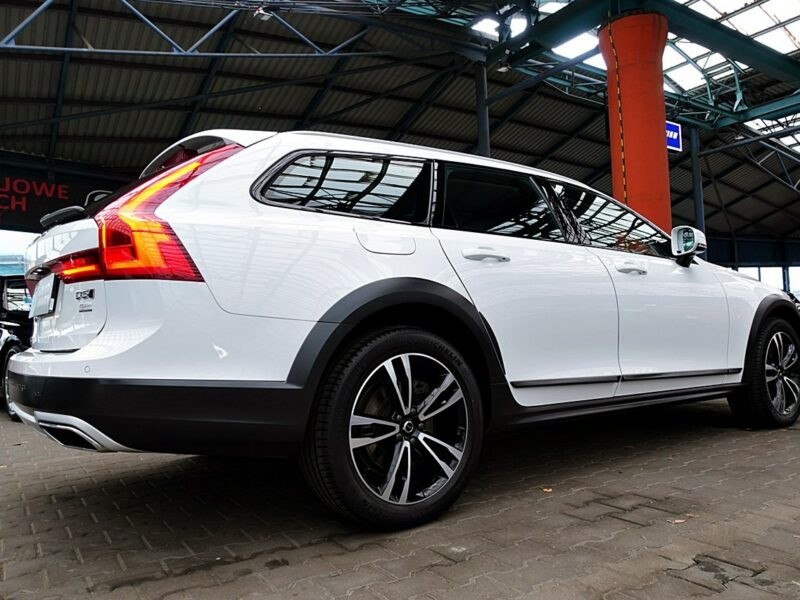 Volvo V90 Cross Country HARMAN/kardon MASAŻE 3Lata GWAR I-wł Kraj Bezwypad D5 235KM 4x4 FV23%