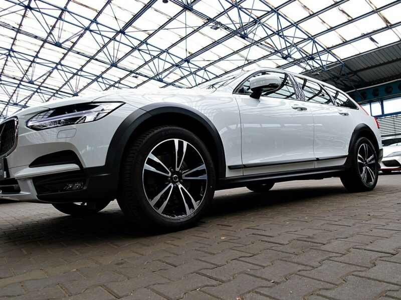 Volvo V90 Cross Country HARMAN/kardon MASAŻE 3Lata GWAR I-wł Kraj Bezwypad D5 235KM 4x4 FV23%
