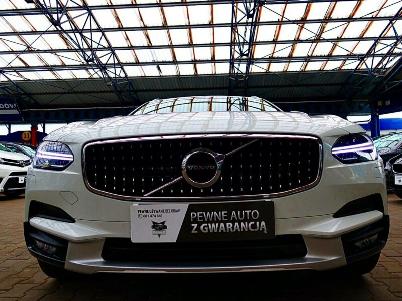 Volvo V90 Cross Country HARMAN/kardon MASAŻE 3Lata GWAR I-wł Kraj Bezwypad D5 235KM 4x4 FV23%
