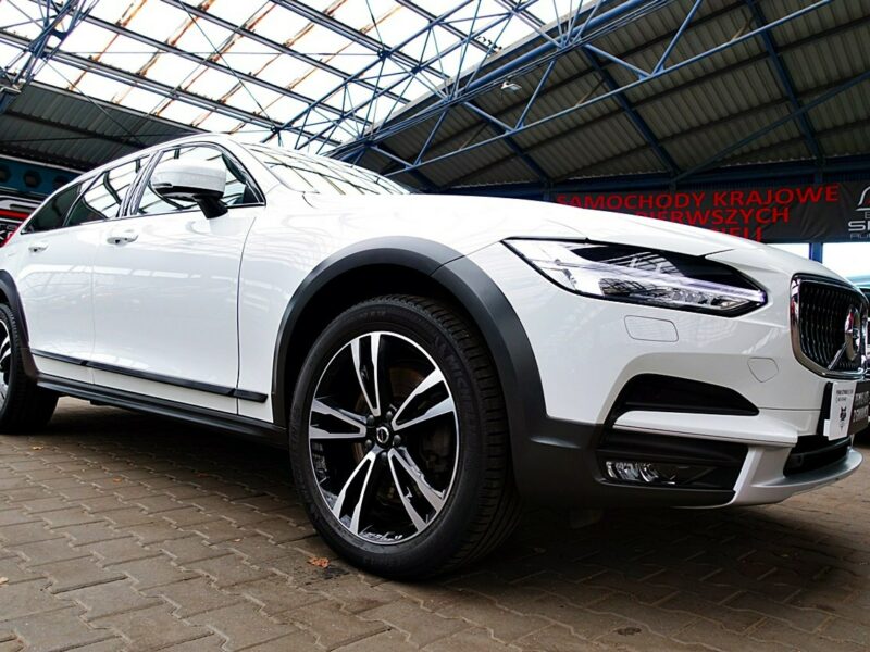 Volvo V90 Cross Country HARMAN/kardon MASAŻE 3Lata GWAR I-wł Kraj Bezwypad D5 235KM 4x4 FV23%