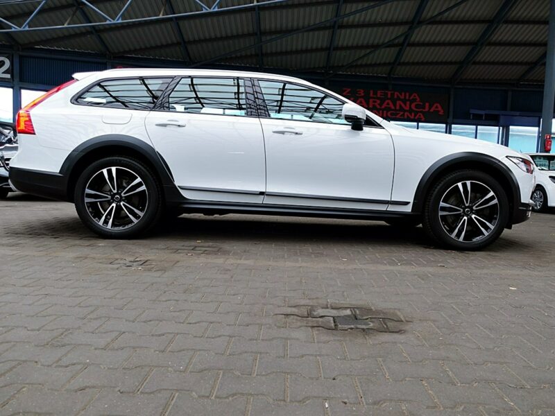 Volvo V90 Cross Country HARMAN/kardon MASAŻE 3Lata GWAR I-wł Kraj Bezwypad D5 235KM 4x4 FV23%