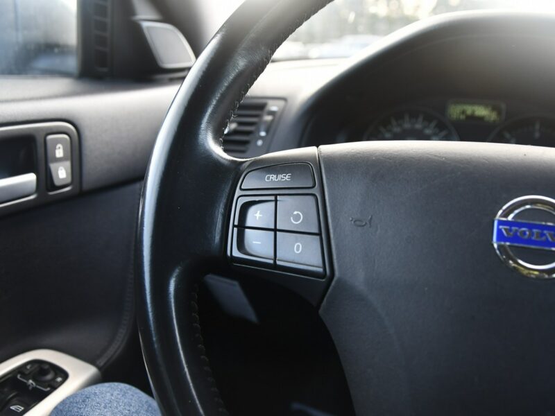 Volvo V50 2,4D DUDKI11 Automat,Klimatr 2 str. Tempomat,kredyt,GWARANCJA II (2007-)