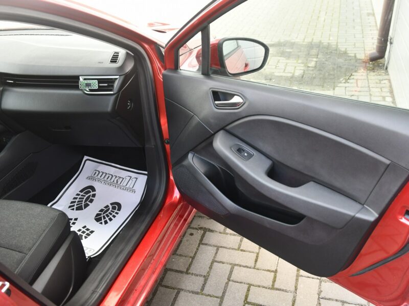 Renault Clio 1,6Hybryda/Benz Automat,Ayst. Pasa Ruchu.Kam Cof.( 140km ) OKAZJA V (2019-)