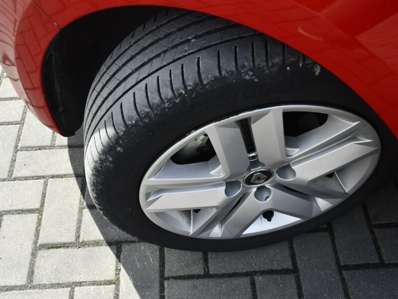 Renault Clio 1,6Hybryda/Benz Automat,Ayst. Pasa Ruchu.Kam Cof.( 140km ) OKAZJA V (2019-)