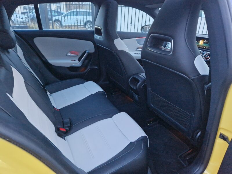 Mercedes CLA 200 Jedyny taki cla pakiet Amg serwis mercedes Gwarancja zamiana Piękny I (2013-2019)