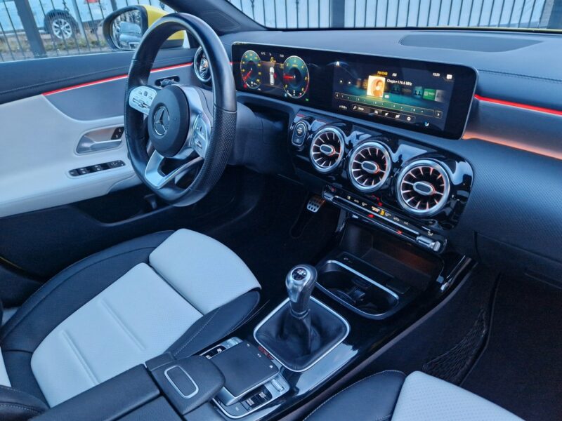 Mercedes CLA 200 Jedyny taki cla pakiet Amg serwis mercedes Gwarancja zamiana Piękny I (2013-2019)