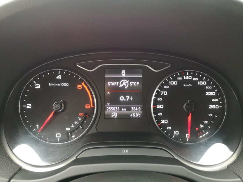 Audi A3 2.0 TDI 150KM Klimatronic Tempomat Nawi Bixenon Led Alu Serwis 8V (2012-)