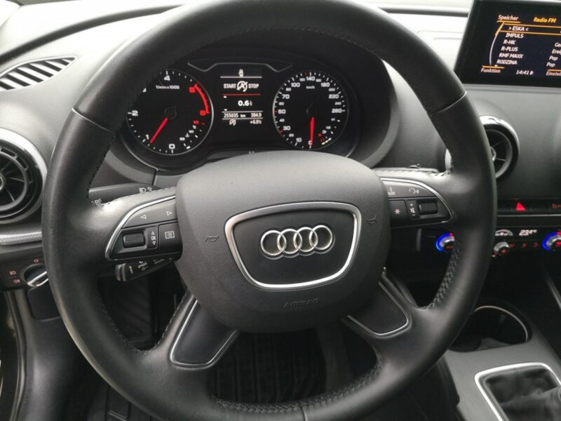 Audi A3 2.0 TDI 150KM Klimatronic Tempomat Nawi Bixenon Led Alu Serwis 8V (2012-)
