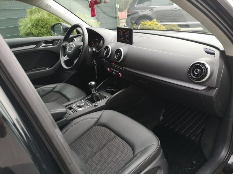 Audi A3 2.0 TDI 150KM Klimatronic Tempomat Nawi Bixenon Led Alu Serwis 8V (2012-)