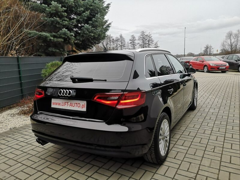 Audi A3 2.0 TDI 150KM Klimatronic Tempomat Nawi Bixenon Led Alu Serwis 8V (2012-)
