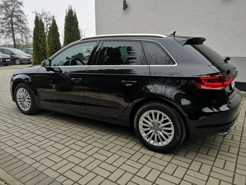 Audi A3 2.0 TDI 150KM Klimatronic Tempomat Nawi Bixenon Led Alu Serwis 8V (2012-)
